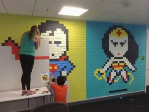 employee-uses-post-its-to-turn-drab-office-walls-into-giant-superhero-murals-8-300x225