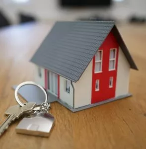 real-estate-promo-gift-ideas-294x300