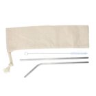 A beige cloth pouch with a drawstring is displayed alongside a set of metal straws. The set includes a straight straw, a bent straw, and a cleaning brush. The items are arranged neatly on a white background.