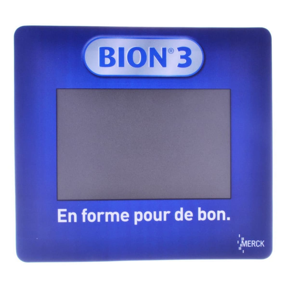 A blue rectangular object with a central screen and the text BION 3 on top. Below the screen, it reads En forme pour de bon. The brand logo MERCK is in the bottom right corner.