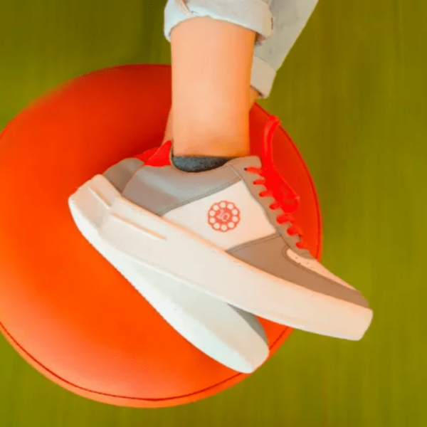Breeze Zephyr Sneakers
