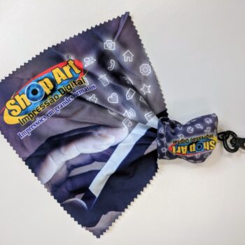 Digital print cleaning cloth with SHOP ART logo, attached to a small pouch and clip.