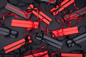 10 Custom Corporate Gifts to Impress Clients This Holiday Season