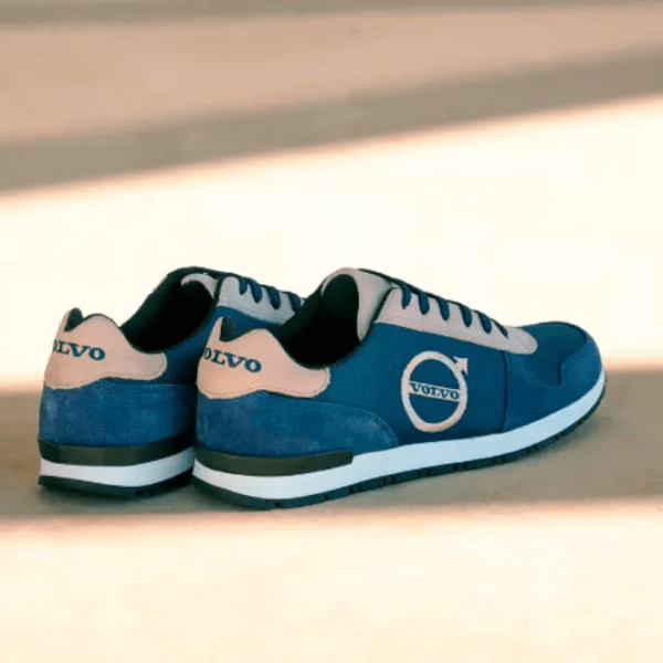 New Flash Velocity Sneakers