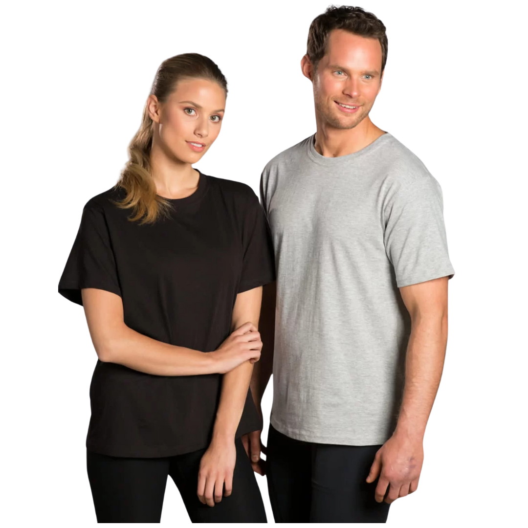 Two people in promotional Budget Cotton Tees - one black and one gray