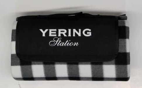 YERING- picnic blankets