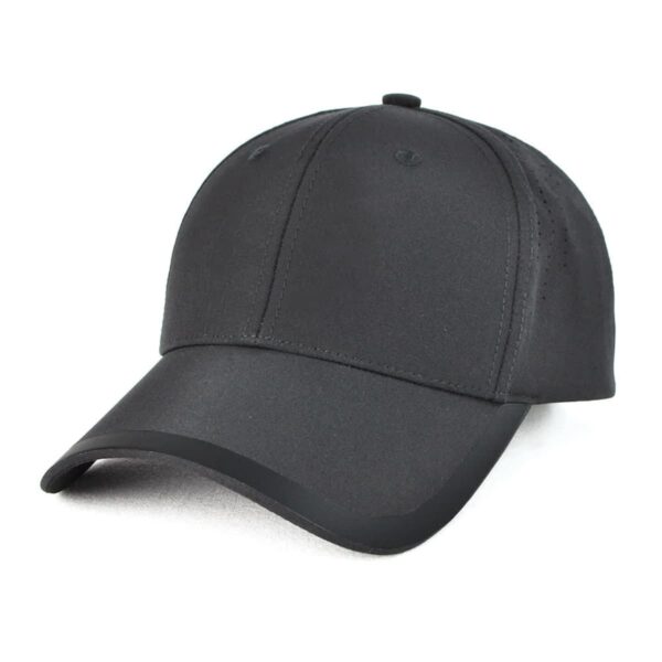 Swift Reflex Hat: plain black cap displayed against a white background.