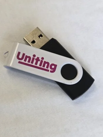 Twist vs Cap vs Magnetic USB Drives: Which Is Most Durable?