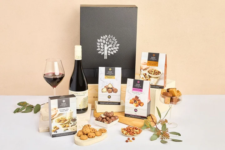 Shiraz & Gourmet Treats Hampers